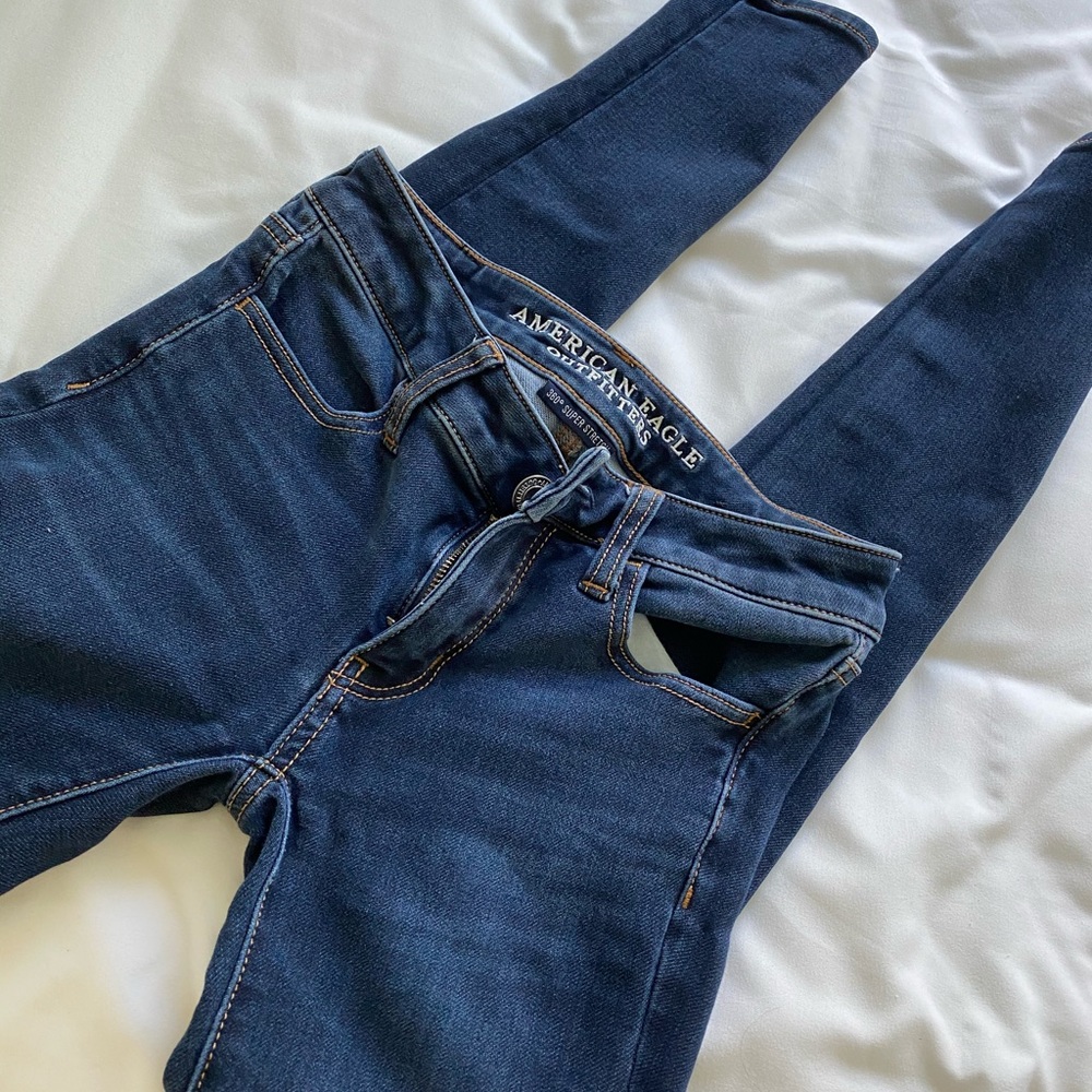 American Eagle long dark wash skinny jeans 0:)